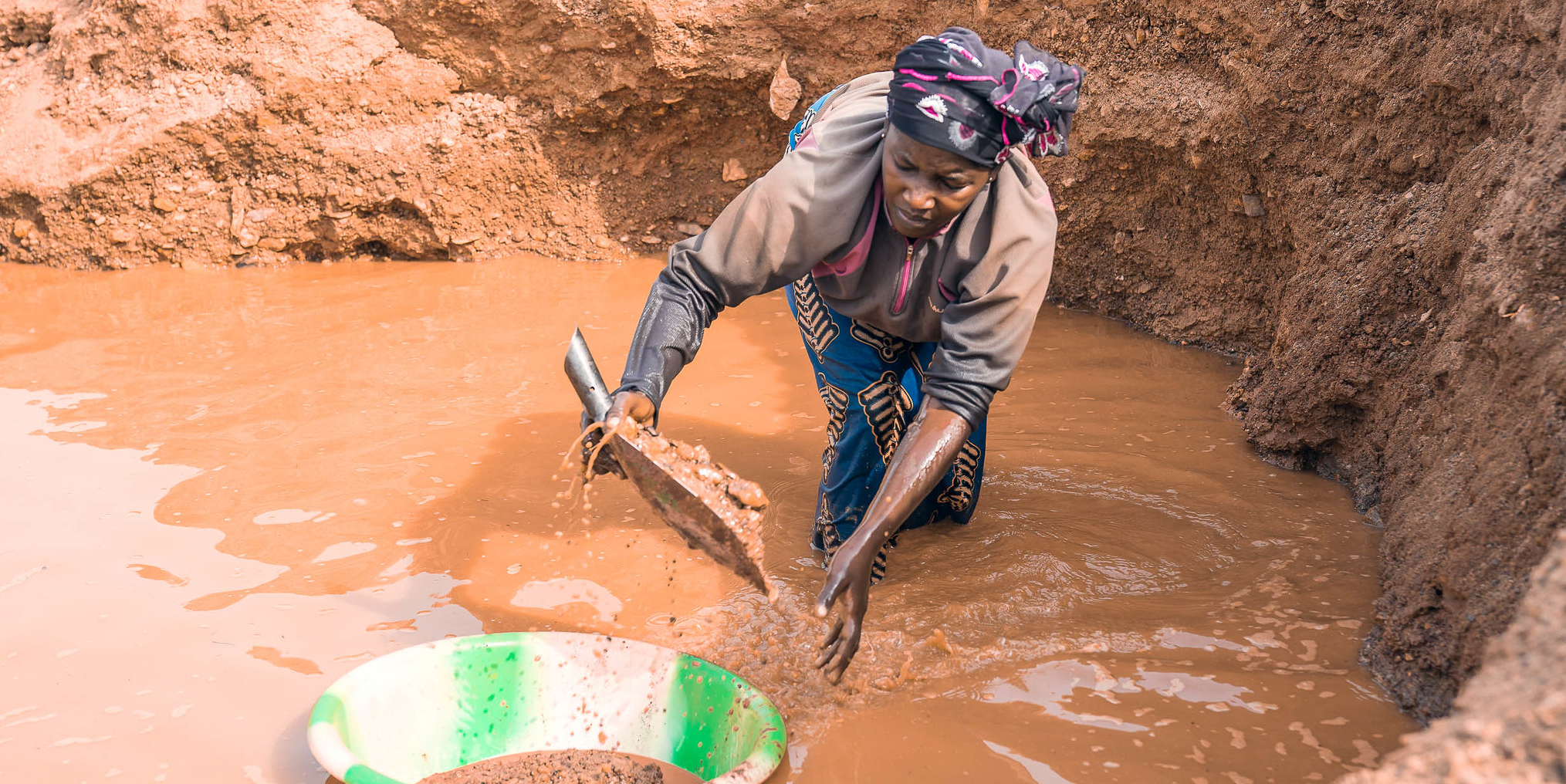 Women in Artisanal and Small-Scale Mining: Challenges and opportunities for  greater participation